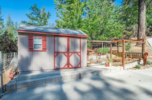 6466 Coe Ct, Michigan Bluff CA  95631-9663 exterior