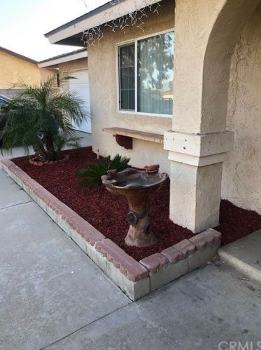 718 Idyllwild Ave, Rialto CA  92376-4816 exterior