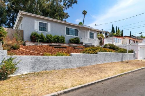 7262 Stanford Ave, La Mesa, CA 91942-8760