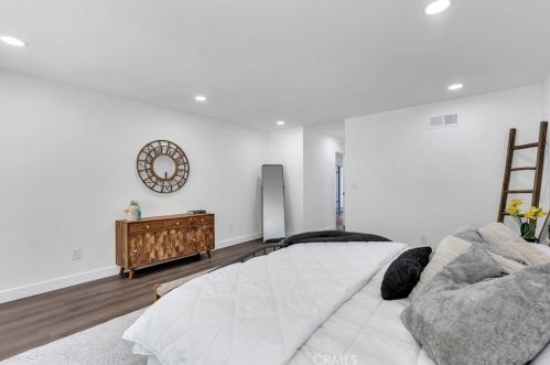 3243 Kirkham Dr, Glendale CA  91206-1131 exterior