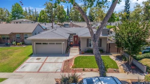 6468 Eberle St, Lakewood, CA 90713-2208
