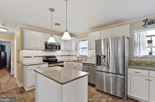 24 Clendaniel Dr, Dover DE  19904-9628 exterior