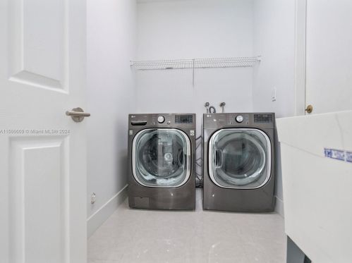 3761 144th Ave, Hollywood FL  33027-3785 exterior