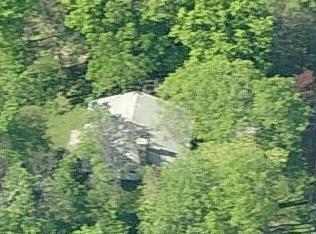 271 Oak Ln, Cresco, PA 18326-7880