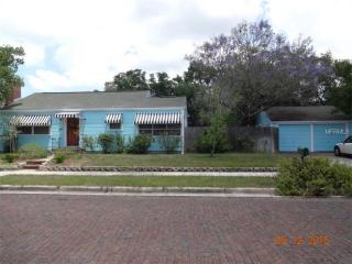 500 Roanoke St, Dunedin, FL 34698-7940
