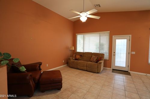 4300 Walnut Rd, Gilbert AZ  85298-8622 exterior