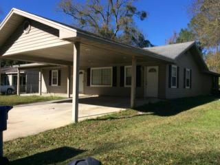 917 Lake Court Dr, Deridder, LA 70634-4398