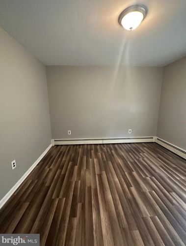 142 Hazelhurst Ave, Lawrence Township NJ  08638-3512 exterior