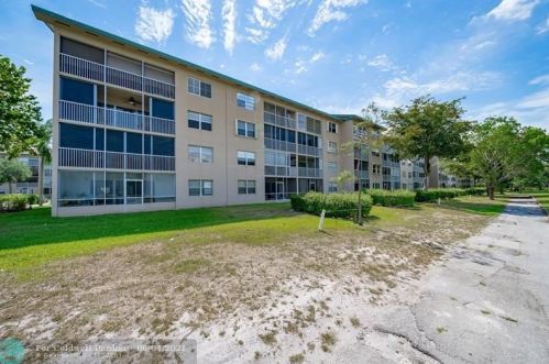 900 125th Way, Hollywood FL 33027-1792 exterior