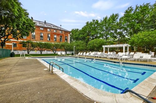 42 8th St, Boston MA  02127-2507 exterior