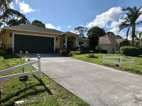 4002 Hablow St, Fort Pierce, FL 34953-3019