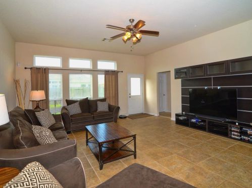 9935 Knob Hollow Way, Conroe TX  77385-1402 exterior