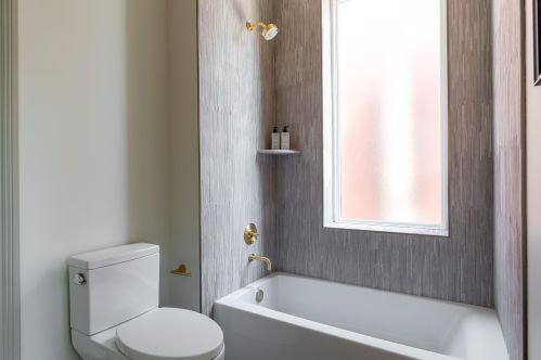 330 Pike St, Covington KY 41011-2127 exterior