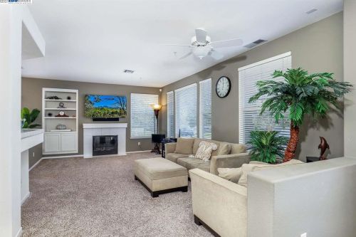 1920 Whitetail Ln, San Ramon CA  94583-2663 exterior