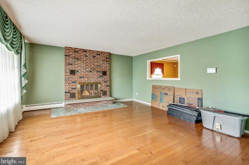 1608 High Ave, Willow Grove, PA 19090-4511