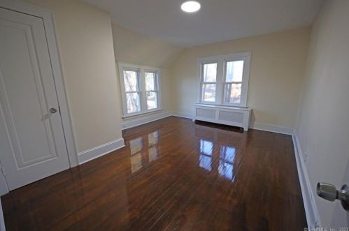 26 Hampton St, New Britain CT  06053-3210 exterior