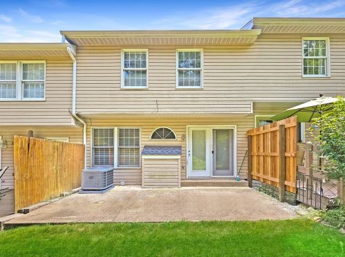 219 Fieldbrook Dr, Canonsburg, PA 15317-9782