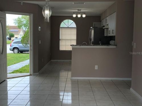 605 Greys Ferry Rd, Orlando, FL 32811-7918