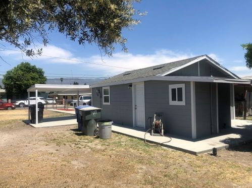 1407 Vine St, San Bernardino, CA 92411-2642