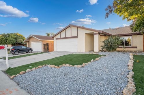 143 Massachusetts St, Lake Elsinore, CA 92530-1840