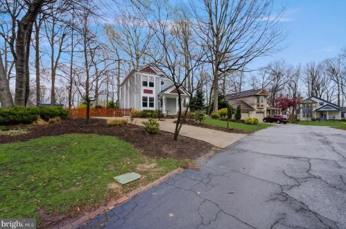 3517 Soffit Pl, Woodbridge VA  22192-5213 exterior