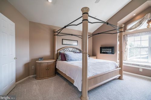 1801 Arbor Ct, Jamison PA  18929-1672 exterior