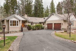 10895 Pine Cone Dr, Truckee, CA 96161-3154