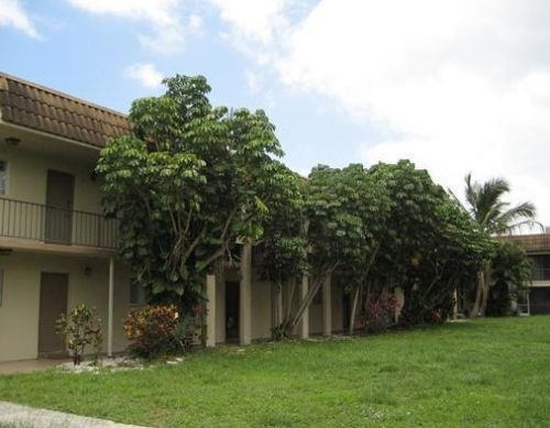 6074 Forest Hill Blvd, West Palm Beach, FL 33415-6284