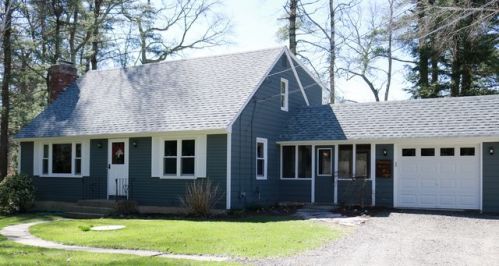 496 Weaver Hill Rd, West Greenwich, RI 02817-2214