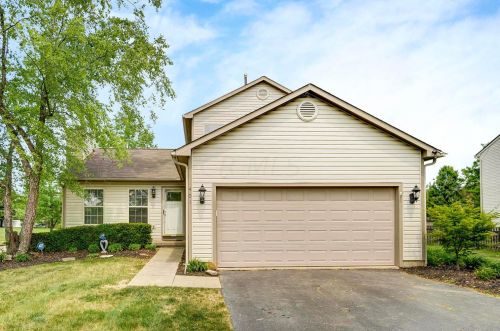 401 Lockmead Dr, Pataskala OH  43062-7333 exterior