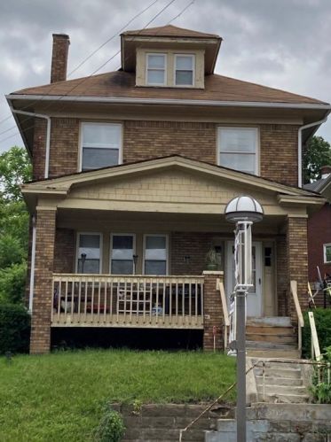 3715 Main St, Whitaker, PA 15120-3266