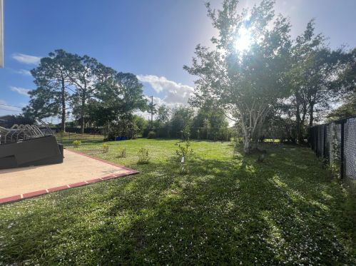 1142 Floresta Dr, Fort Pierce FL  34983-2758 exterior
