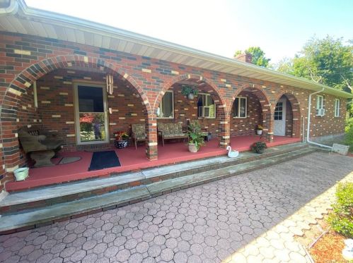 127 South St, Marlborough NY  12542-5630 exterior