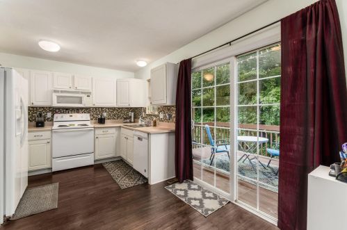 306 Preswicke Ml, Blacklick OH  43004-8462 exterior