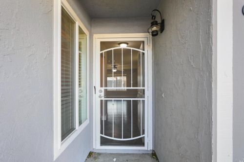 615 Devonshire Dr, Liberty Farms CA  95620-2210 exterior