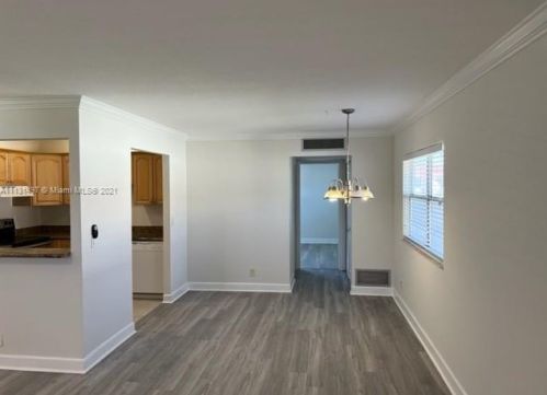 594 Saxony M, Delray Beach, FL 33446-1030