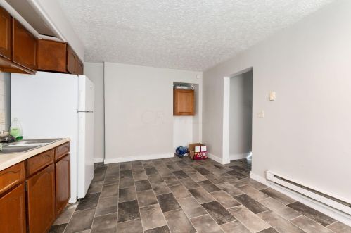 309 Stanton Ave, Springfield OH 45503-3758 exterior