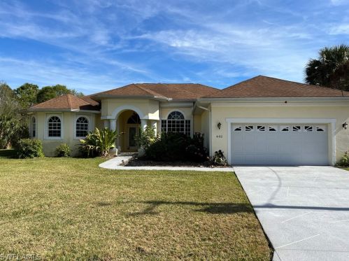 402 Washington Ave, Lehigh Acres, FL 33972-4102