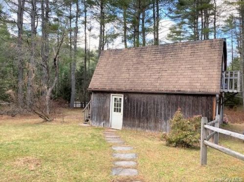 360 State Route 55, Barryville, NY 12719-5539