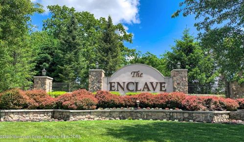 437 Monticello Ln, Lakewood, NJ 08701-5789