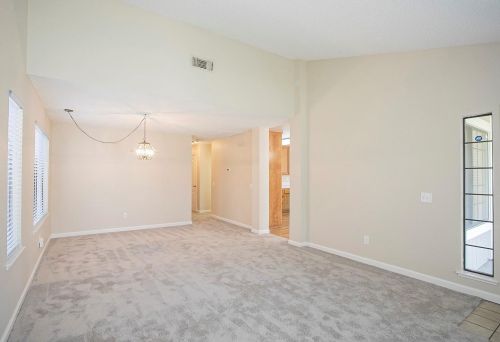 603 Crystal Springs Dr, Woodland, CA 95776-5772