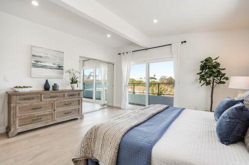 1815 Stanford Ave, Redondo Beach CA  90278-2743 exterior