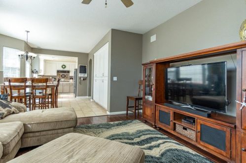 1940 Morning Glory Dr, Hollister CA  95023-7622 exterior