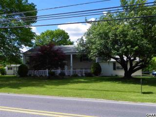 1 Cindy Cir, West Enola, PA 17025-1811