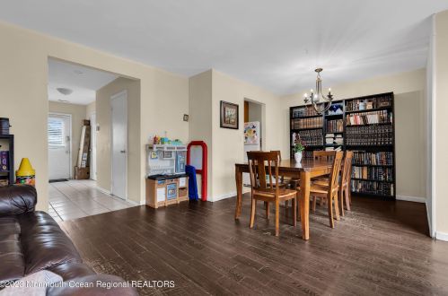 1724 Princeton Ave, Lakewood NJ  08701-2879 exterior