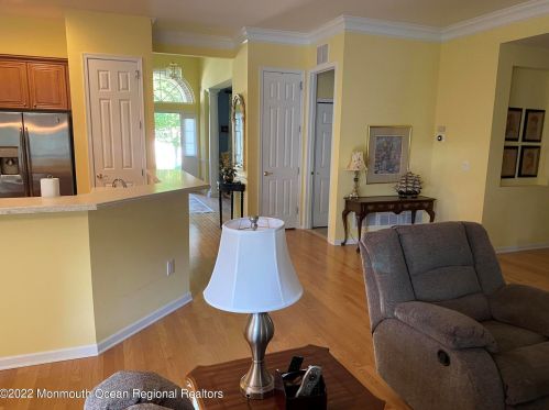 10 Quincy Ct, East Freehold NJ  07728-9251 exterior