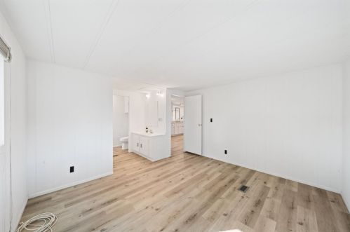 32861 Brechtel St, Lake Elsinore CA  92530-0420 exterior