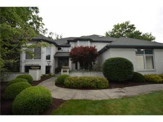 9040 Rolling Hill Rd, Holland, OH 43528-9205