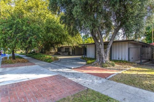 2735 Arrowhead Ave, San Bernardino, CA 92405-3405