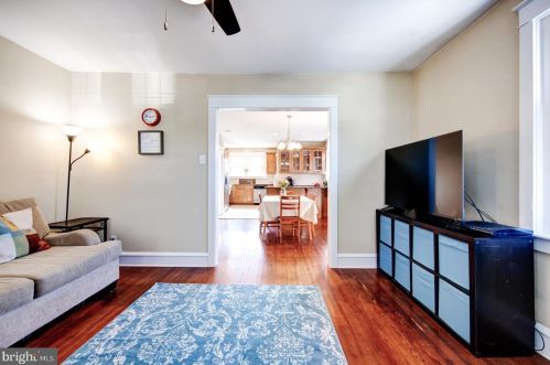 422 Delaware Ave, Lansdale PA 19446-3422 exterior